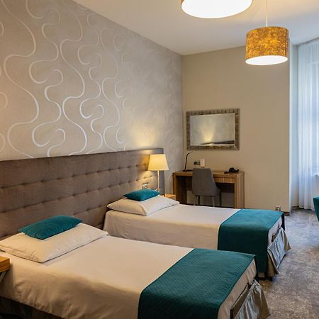 Tulip Hotels - Wroclaw Patio Екстериор снимка