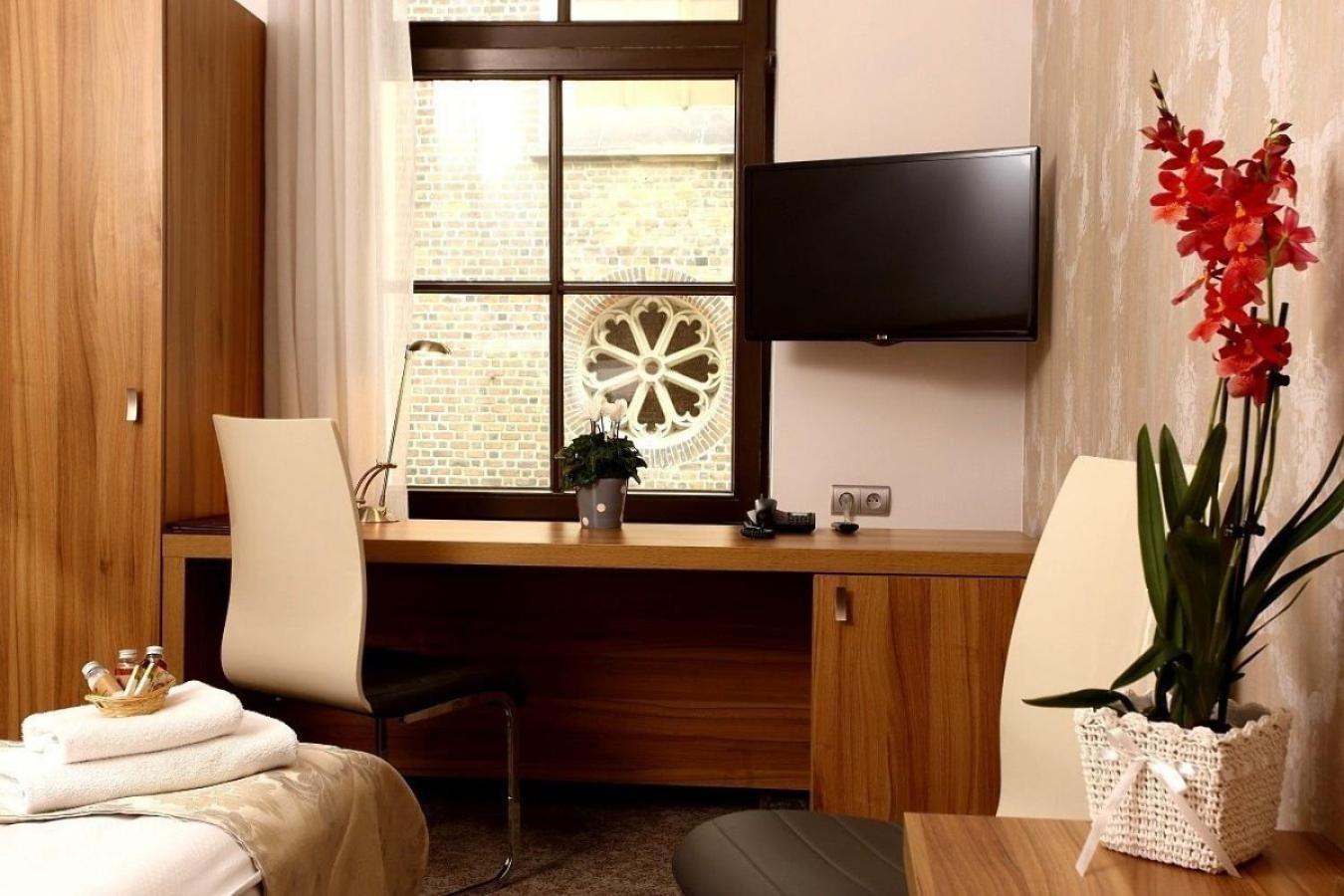 Tulip Hotels - Wroclaw Patio Екстериор снимка