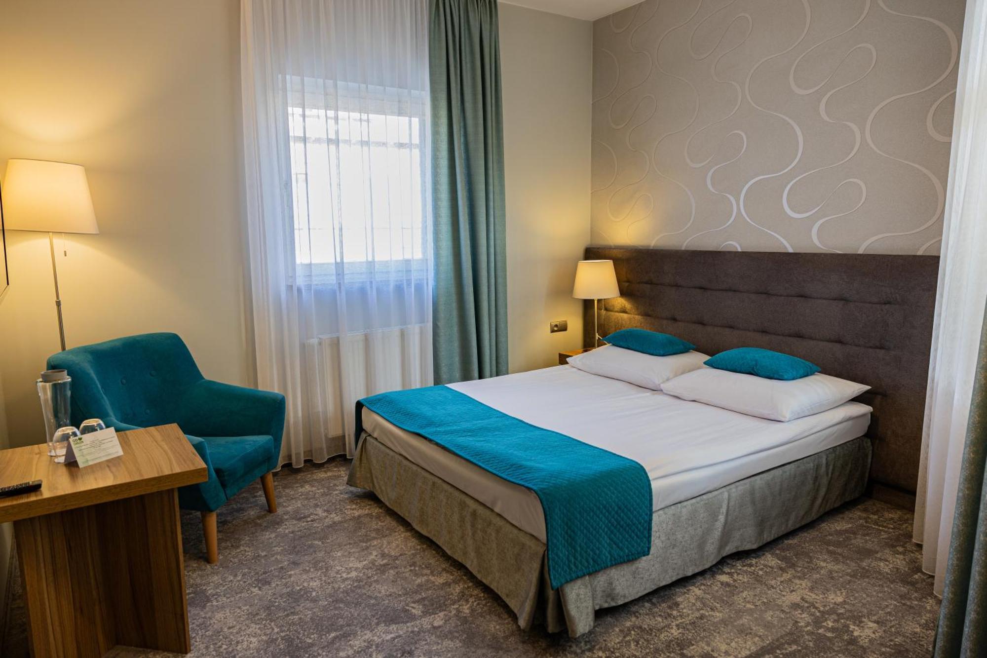 Tulip Hotels - Wroclaw Patio Екстериор снимка