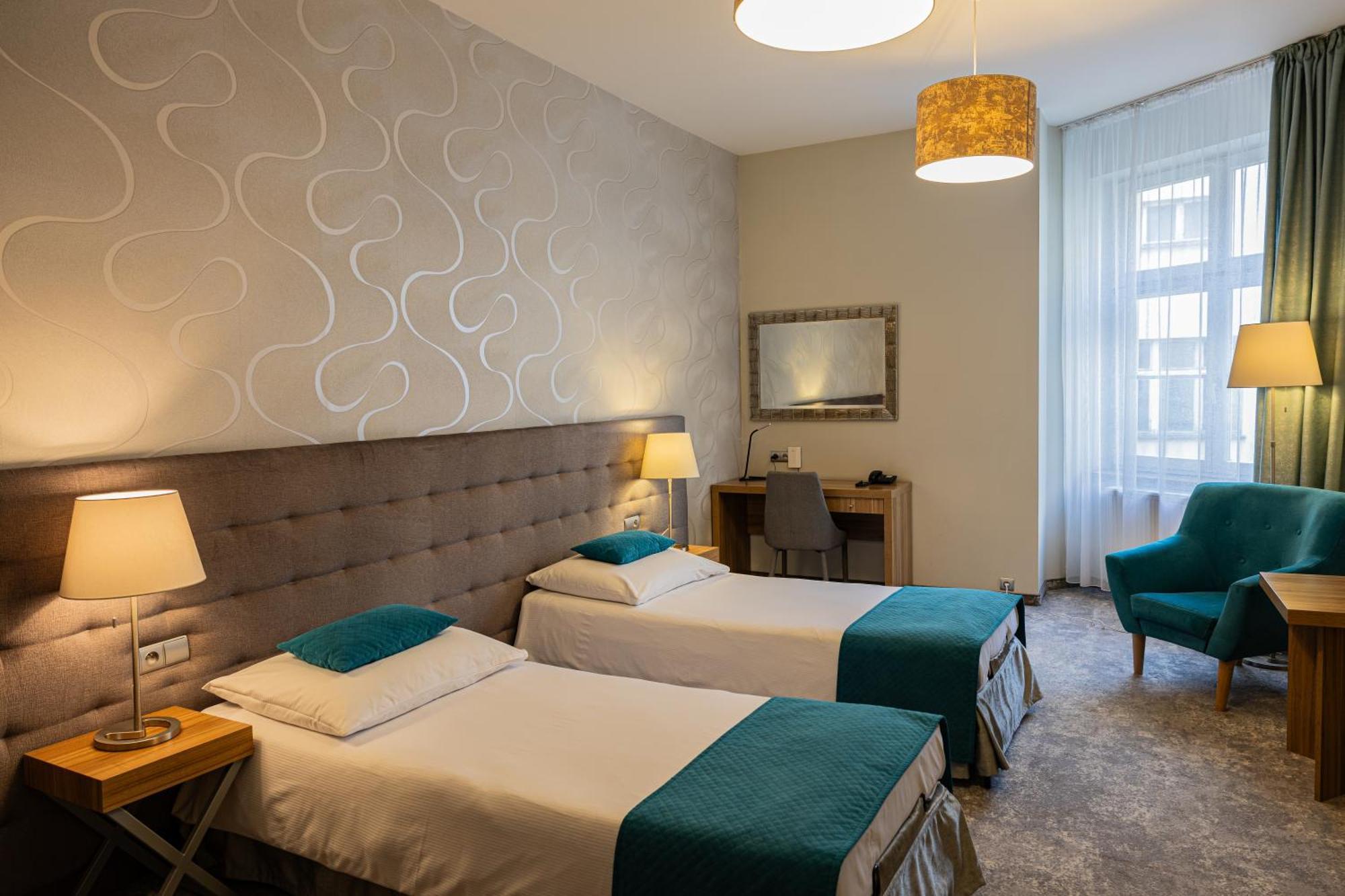 Tulip Hotels - Wroclaw Patio Екстериор снимка