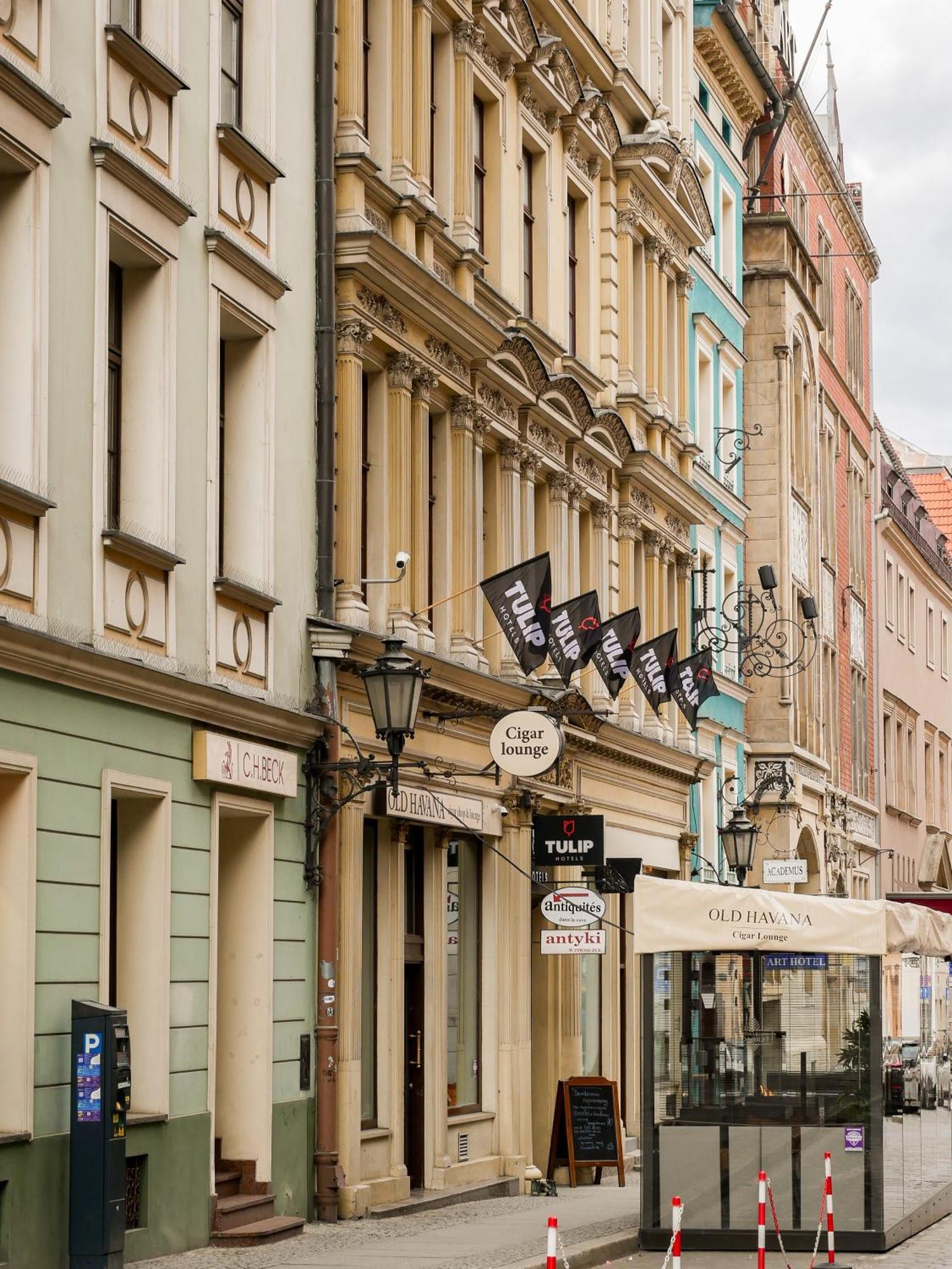 Tulip Hotels - Wroclaw Patio Екстериор снимка