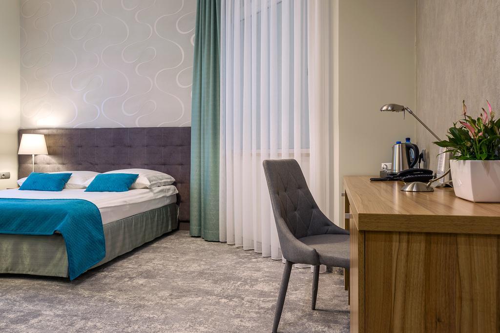 Tulip Hotels - Wroclaw Patio Екстериор снимка